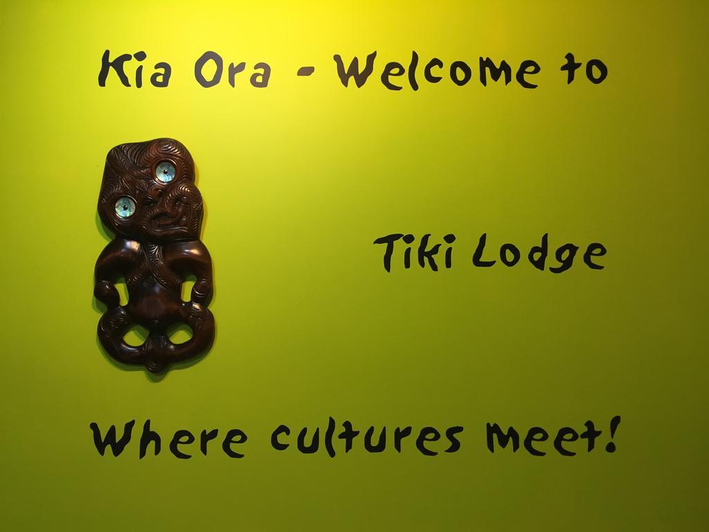 Tiki Lodge Backpackers 타우포 호 외부 사진